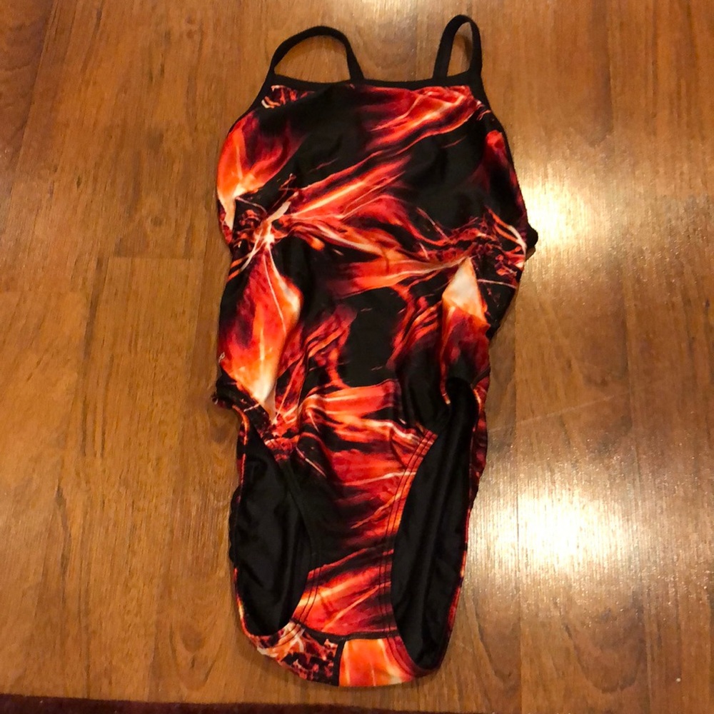 speedo swimmers suit